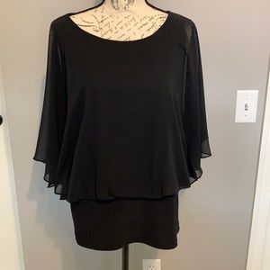 Coco Blanco batwing blouse size M with fitted waist. Adorable on! 🦋